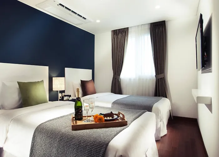 N Fourseason Myeongdong Hotel 3*