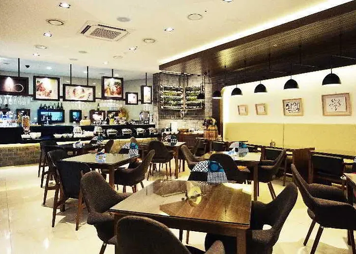 N Fourseason Myeongdong 3*